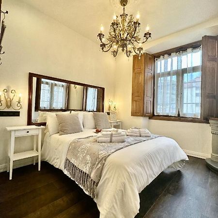 Claren'S Boutique Rooms Кангас-дель-Нарсеа Екстер'єр фото