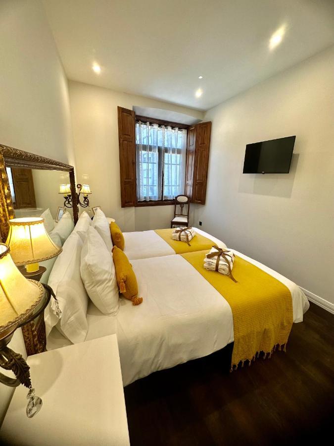 Claren'S Boutique Rooms Кангас-дель-Нарсеа Екстер'єр фото