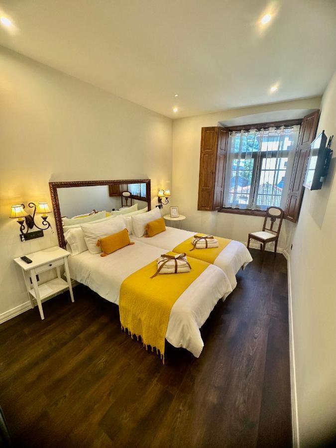 Claren'S Boutique Rooms Кангас-дель-Нарсеа Екстер'єр фото